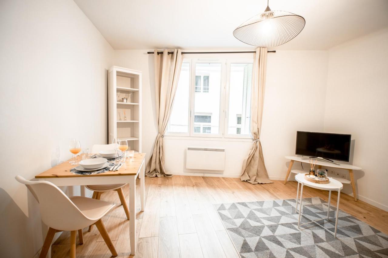 Charmant F2 Hyper Centre De Melun Apartment Bagian luar foto